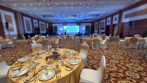 Read more about the article From Boardrooms to Banquets: How ExpoInn Redefines Corporate Events