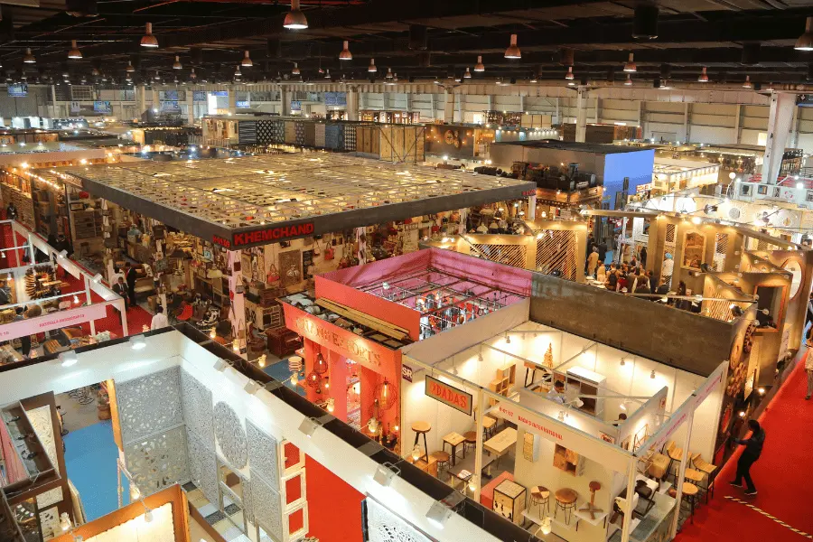 hotels near india expo mart noida