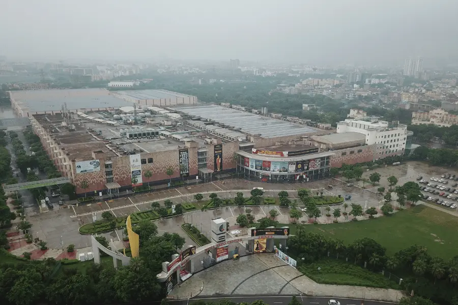 hotels near India expo mart