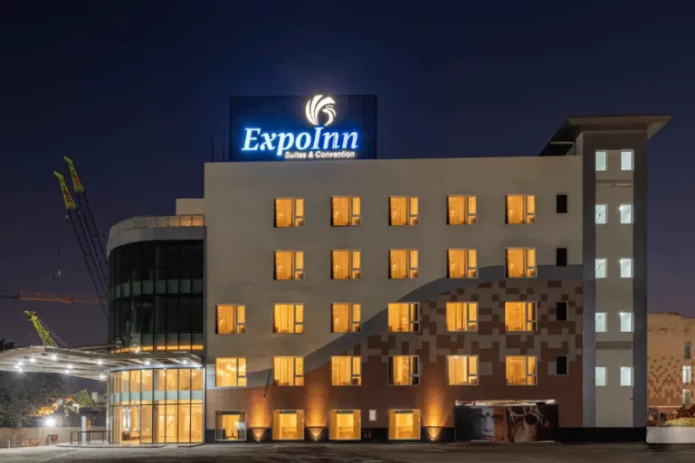 hotel in noida,