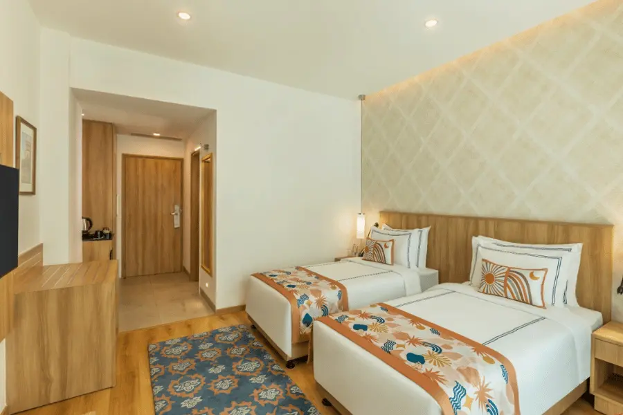 hotels near India expo mart noida