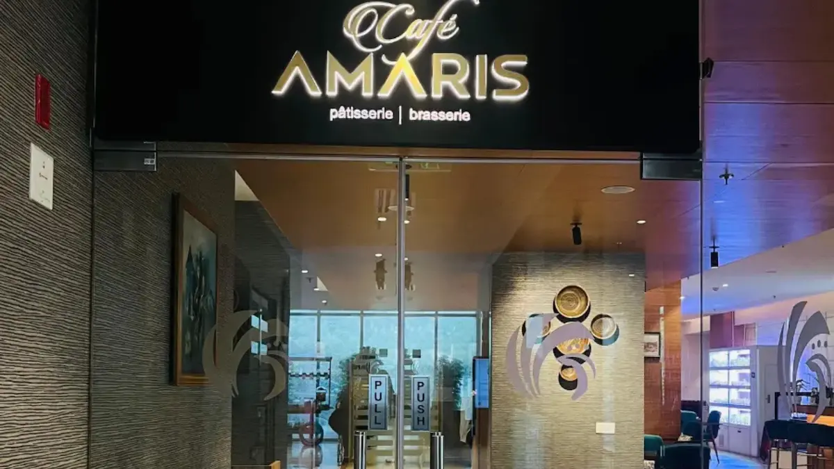You are currently viewing Top 5 Dishes to Try at Café Amaris