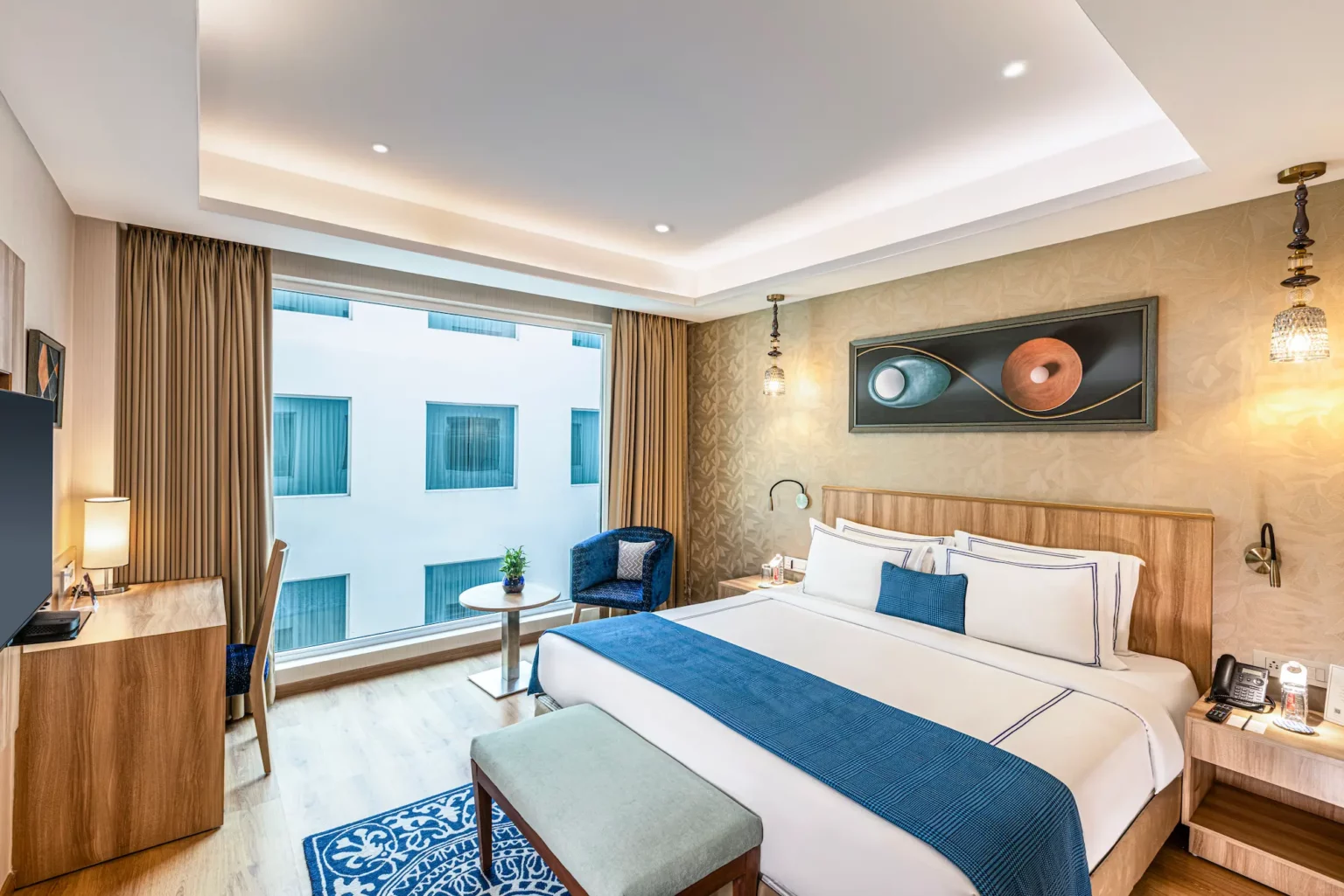Deluxe Suite
